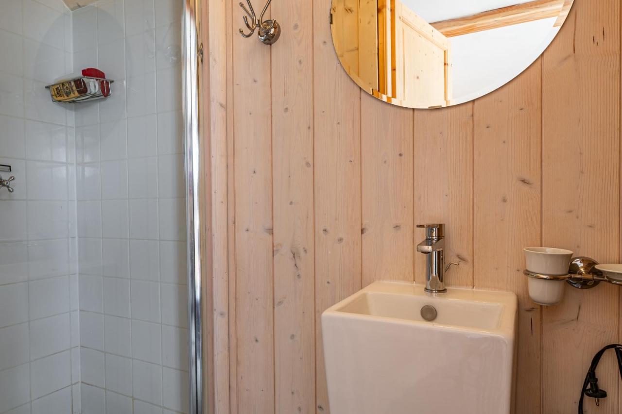 La Cabane Du Bassin - Maison Typique La Teste-de-Buch Buitenkant foto